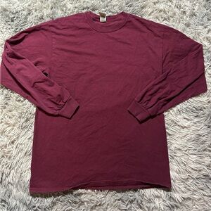 Gildan Men's Long Sleeve Burgundy Tee